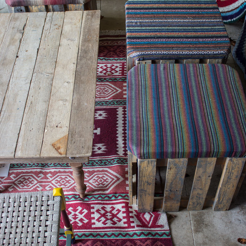 Cushioned Pallet Stool 4